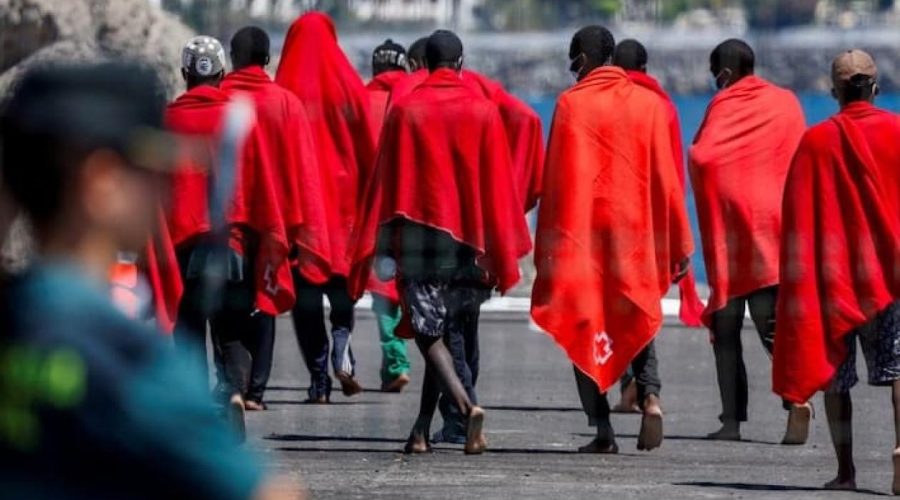 Migration irrégulière : 112 migrants partis de la Gambie débarquent à El Hierro, 4 morts dénombrés